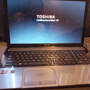 Gray Toshiba 17" Laptop